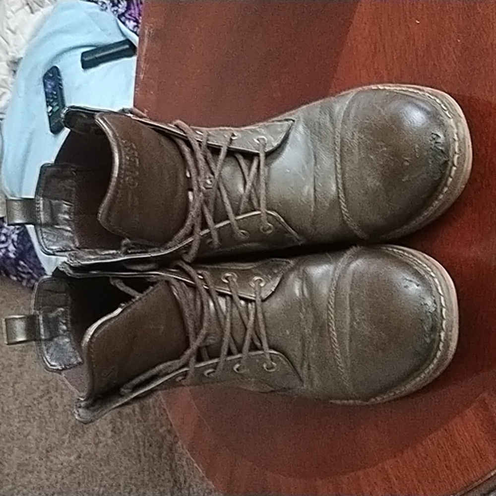 Custom Guess Boots - Picture 2 of 4